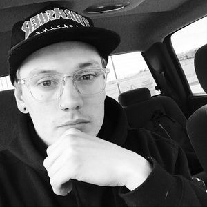 Meet your Posher, Kyle